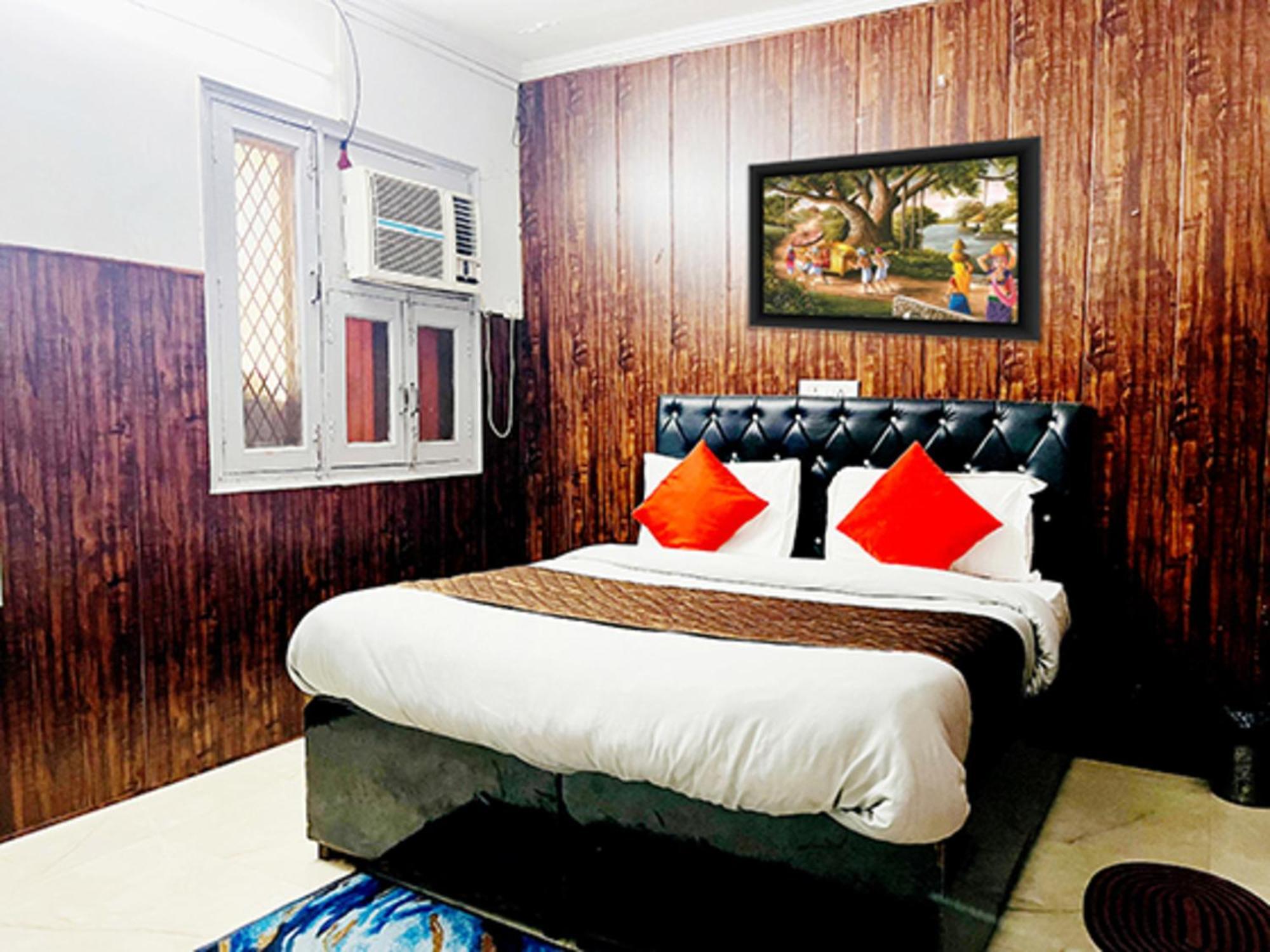 Hotel Commodo - Near Dhaula Kuan نيودلهي المظهر الخارجي الصورة